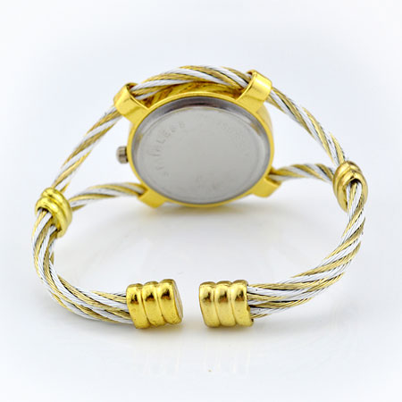 Relojes de brazalete con brazalete de cable de dos tonos únicos para niñas de moda